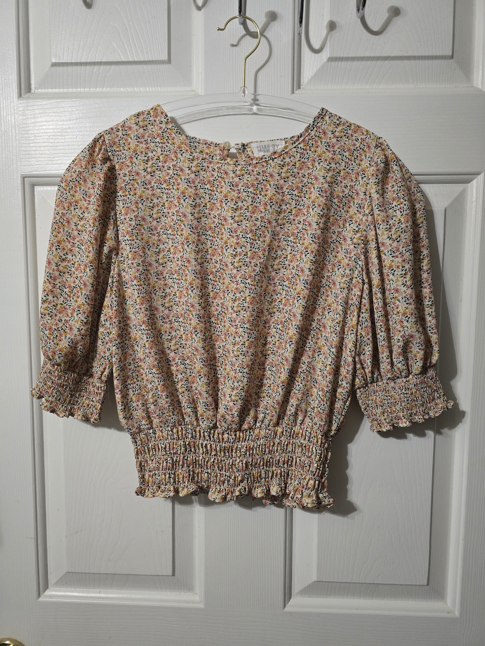 Sienna Sky Peach Multicolor Floral Puff-Sleeve Smocked Top